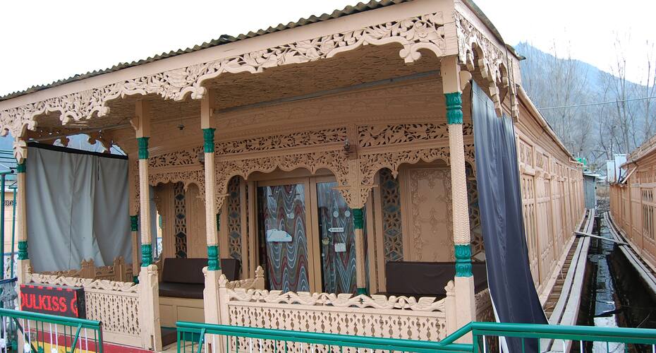 New Soul Kiss Houseboat, Srinagar 4